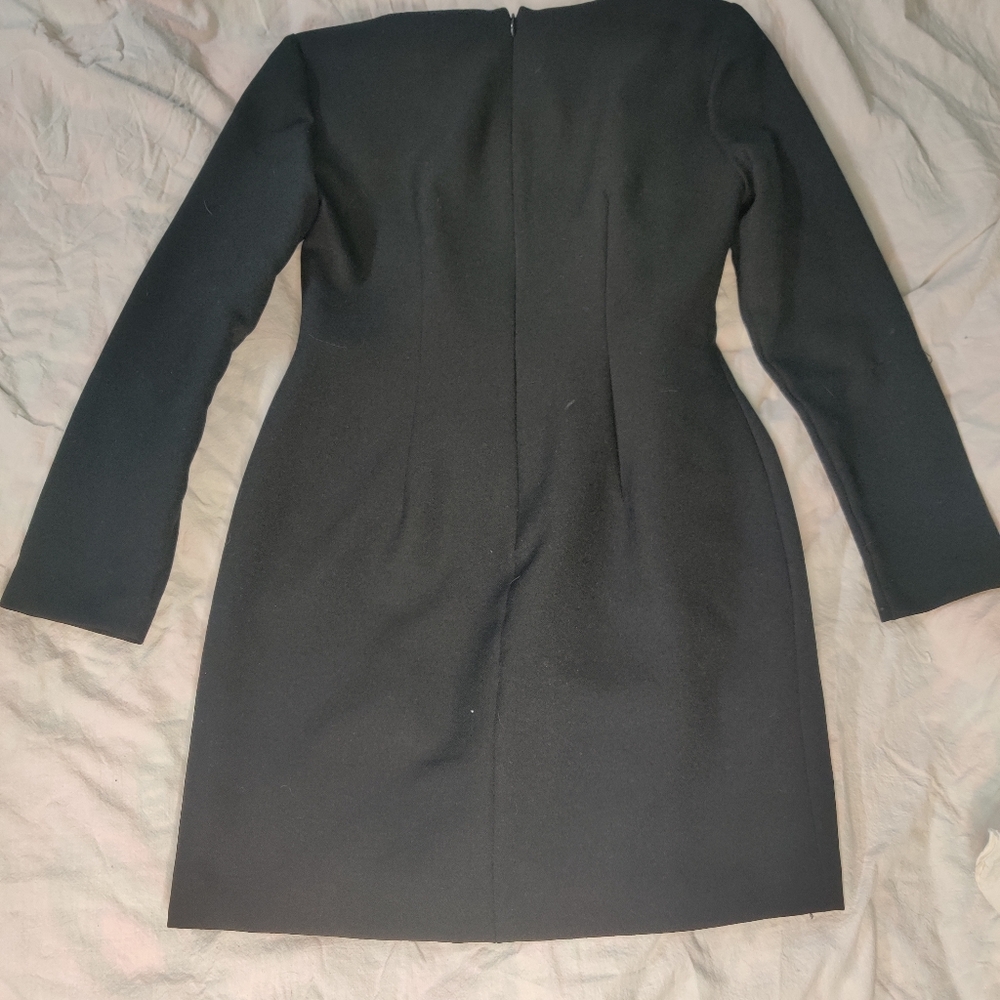 Black dress - Picture 2 of 8